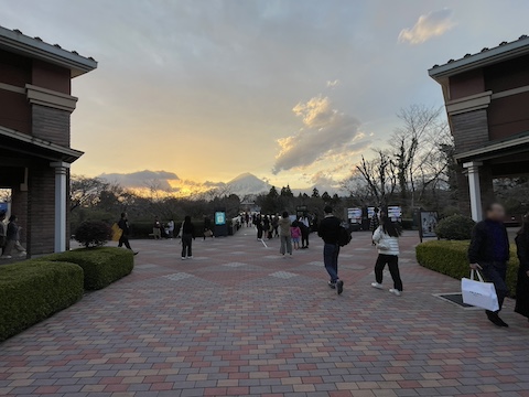 御殿場プレミアム・アウトレットの風景