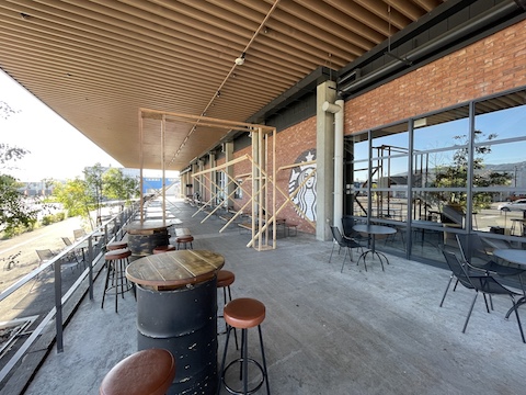 高知 蔦屋書店の風景