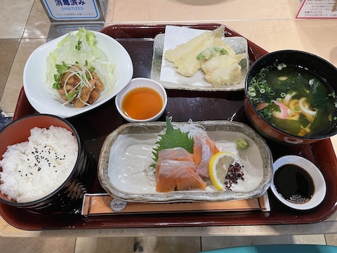 与島パーキングエリアの風景