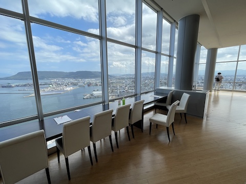 高松シンボルタワーの風景