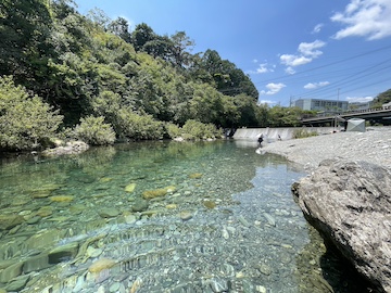 汗見川遊泳場の風景
