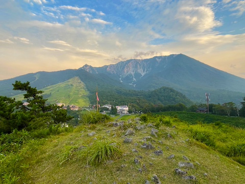 豪円山のろし台の風景