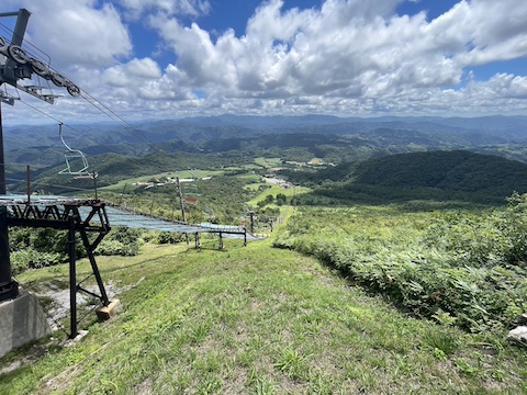 男三瓶山の風景
