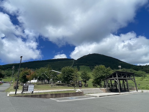 男三瓶山の風景